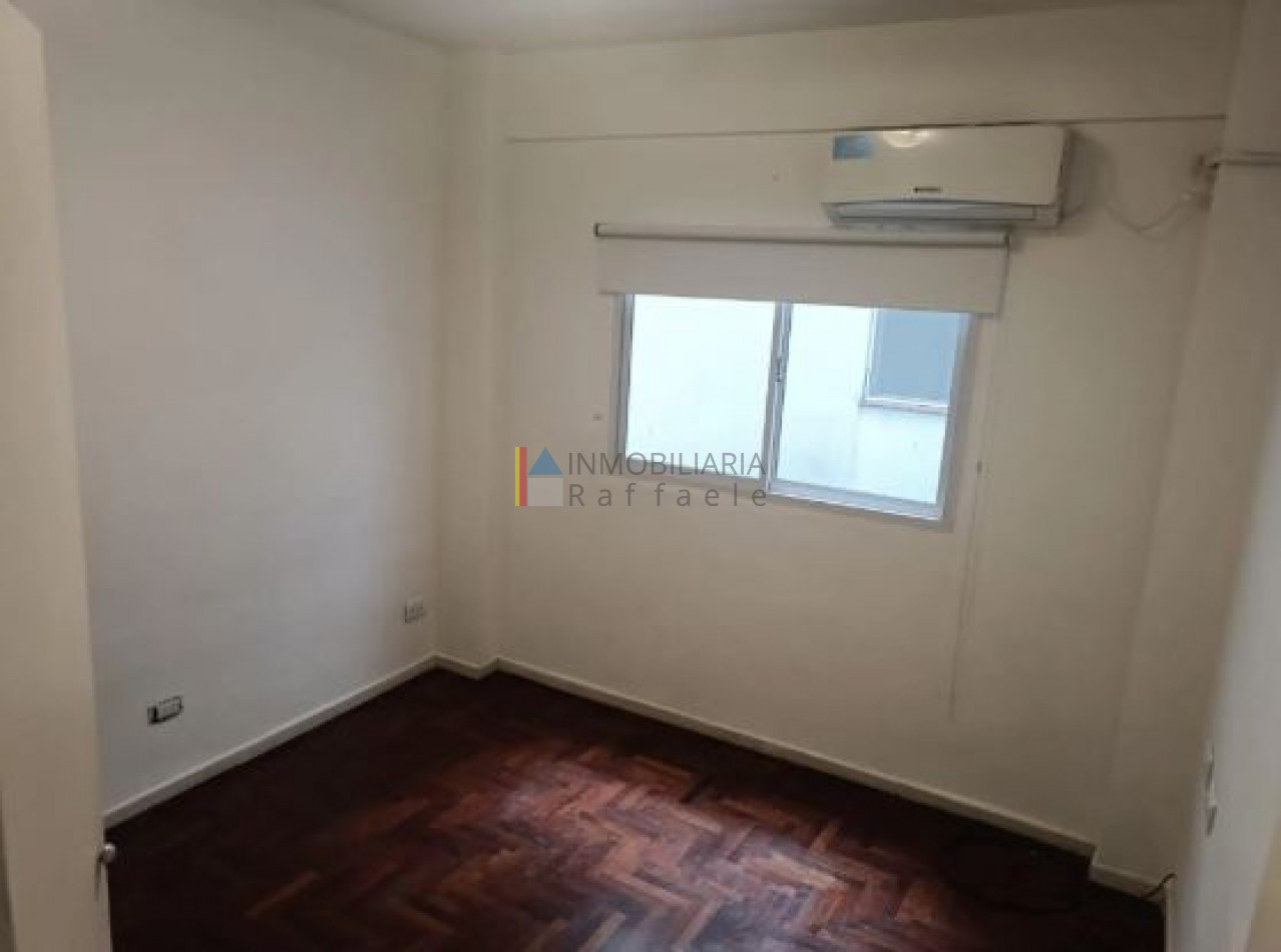 Departamento interno 2 ambientes refaccionado en Caballito