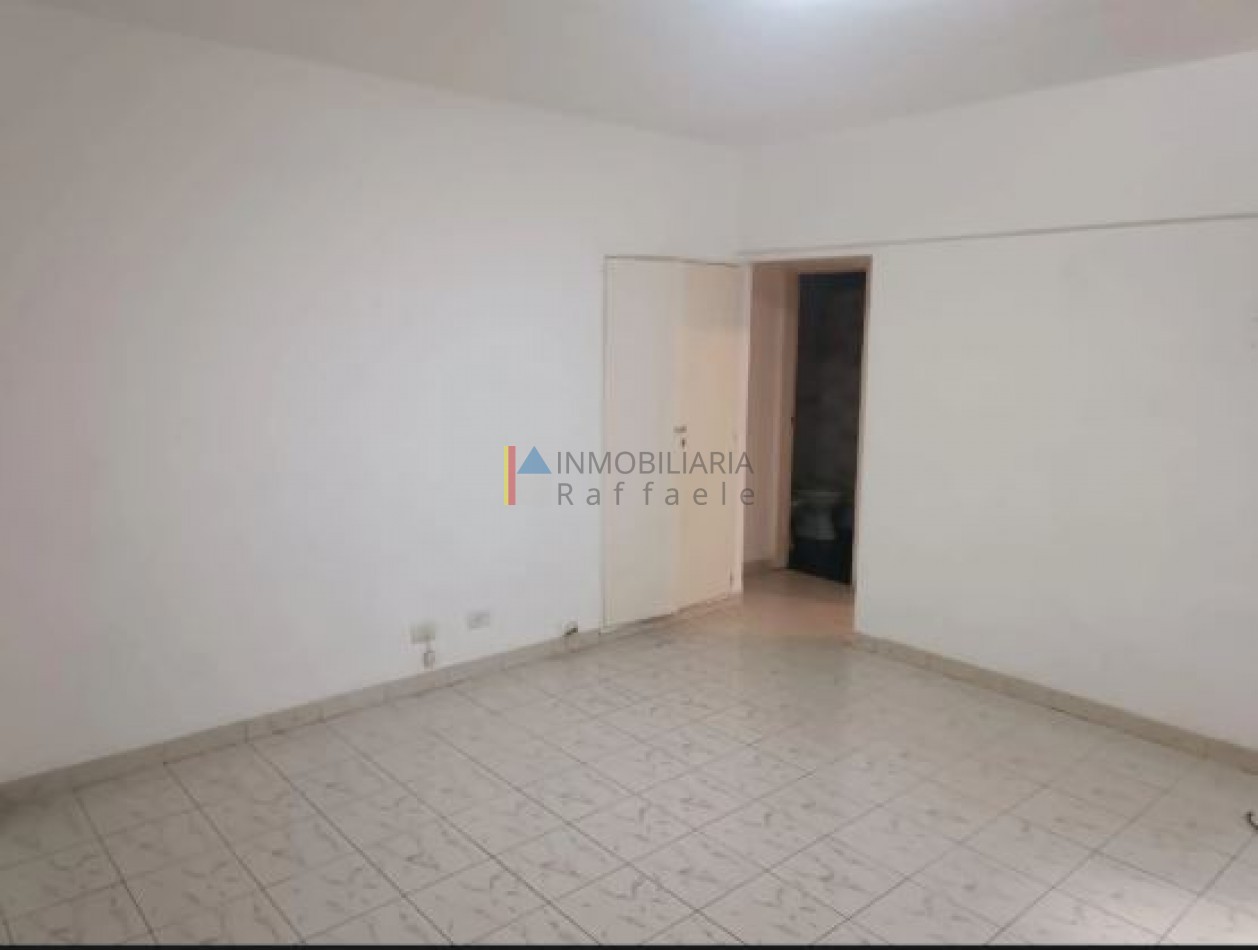 Departamento interno 2 ambientes refaccionado en Caballito