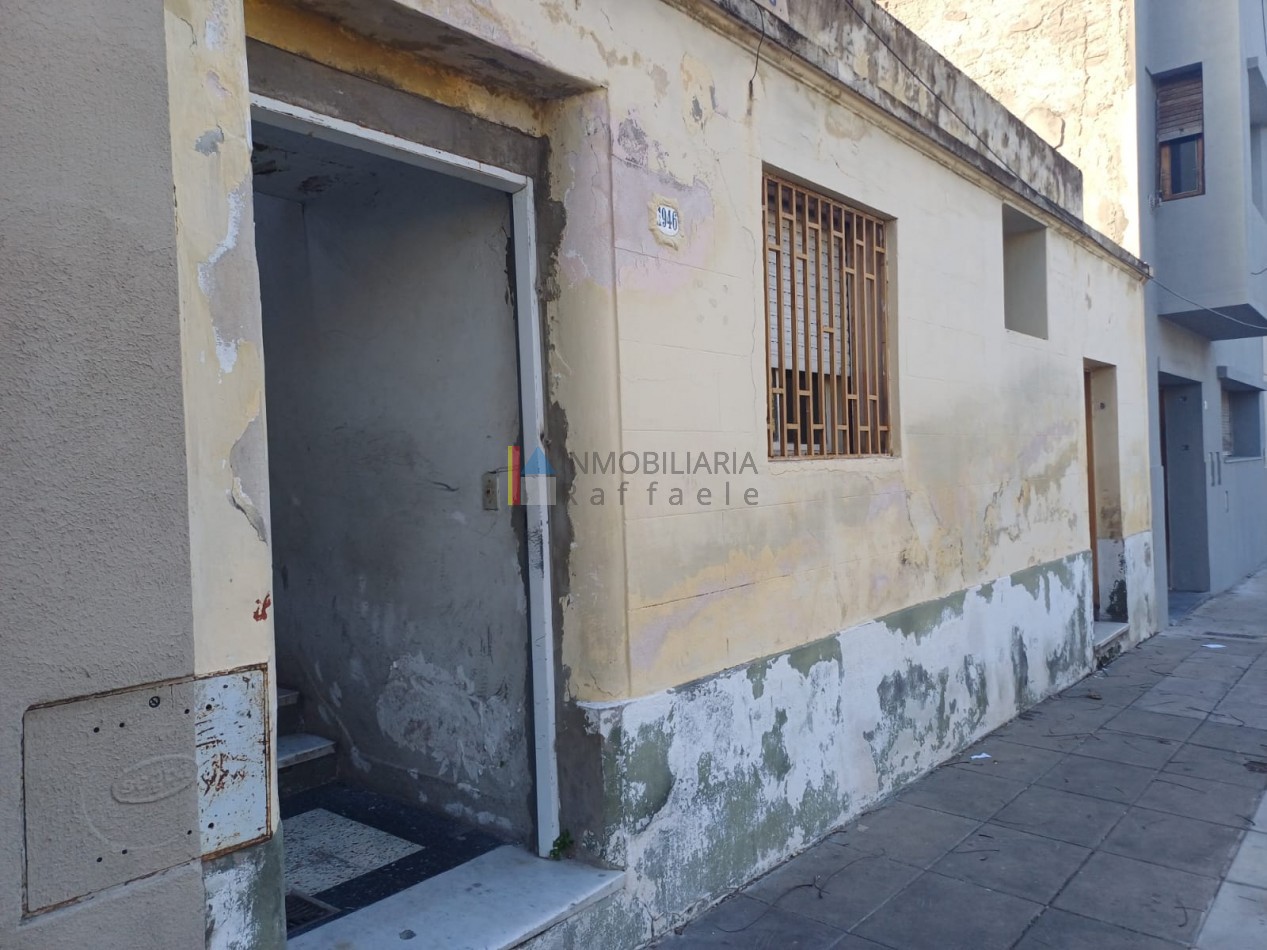 PH a refaccionar con patio y terraza Excelente potencial 