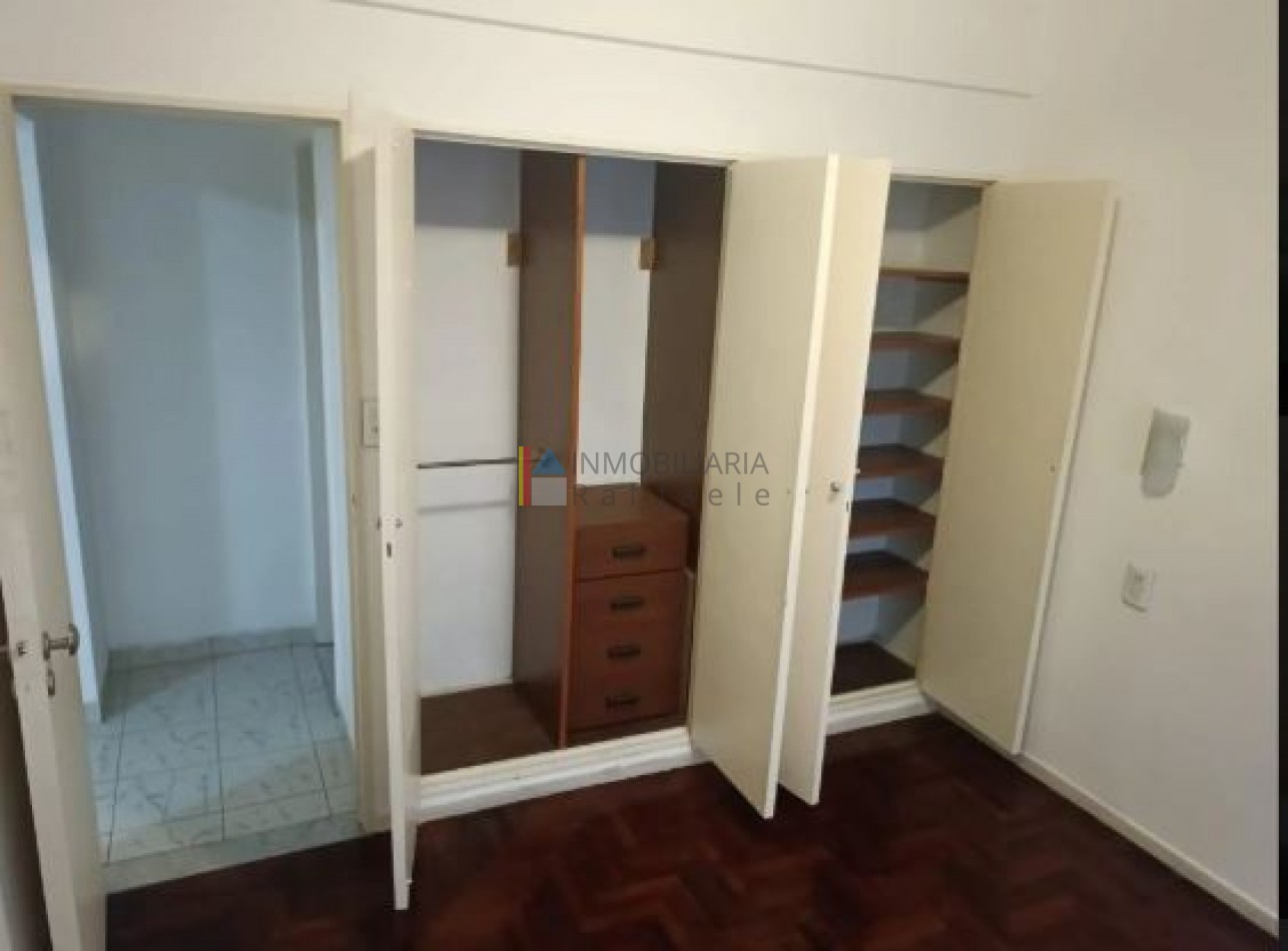 Departamento interno 2 ambientes refaccionado en Caballito
