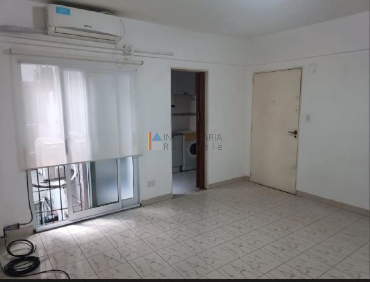 Departamento interno 2 ambientes refaccionado en Caballito